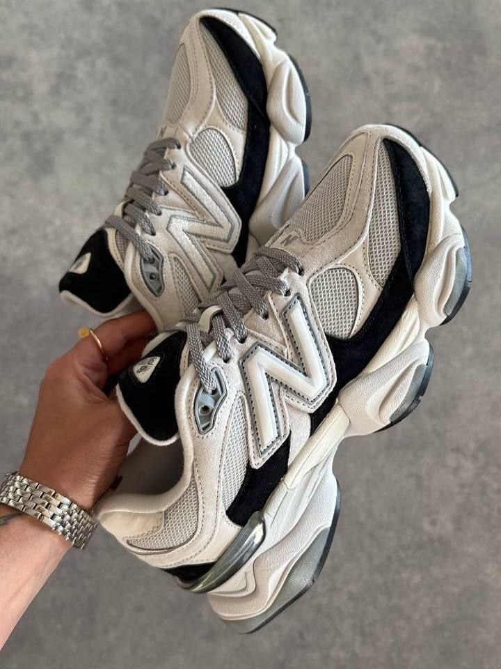 New Balance 9060 Grey Jet Black