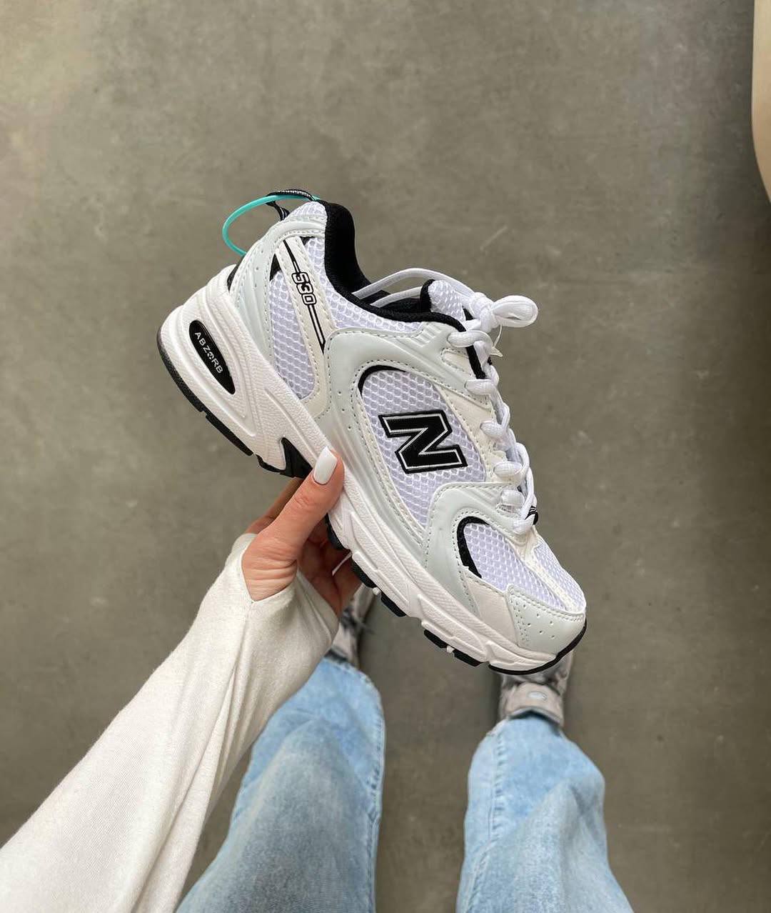 New Balance 530 White Black