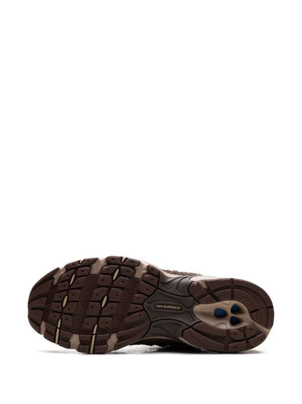 New Balance Brown